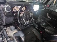 Usado Jeep Wrangler Unlimited Sahara 200 CV (147 kW) 2011 Negro SUV