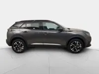 Usado Peugeot 2008 GT 130 CV (95 kW) 2023 Gris SUV