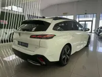 Usado Peugeot 308 SW GT 131 CV (96 kW) 2023 Blanco Familiar