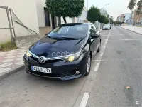 Usado Toyota Auris Active 90 CV (66 kW) 2016 Negro Berlina