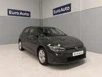Usado VW Golf VIII Life 115 CV (84 kW) 2022 Gris / plata Berlina