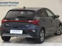 Usado Hyundai i20 100 CV (73 kW) 2025 Gris/plata Utilitario