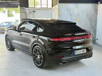 Usado Porsche Cayenne Platinum Edition 462 CV (339 kW) 2023 Negro SUV