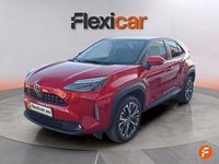 Usado Toyota Yaris Hybrid Active 116 CV (85 kW) 2023 Rojo