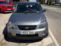 Usado Suzuki Ignis 99 CV (72 kW) 2005 Gris / plata Utilitario