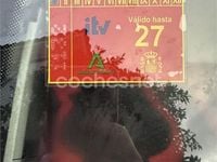 Usado VW Polo Trendline 75 CV (55 kW) 2001 Gris / plata Berlina