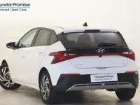 Usado Hyundai i20 84 CV (61 kW) 2025 Blanco Utilitario