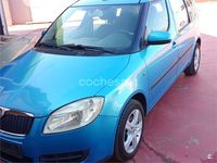 Usado Skoda Roomster Family 105 CV (77 kW) 2007 Azul Monovolumen
