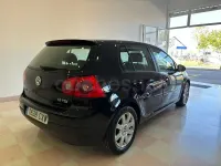 Usado VW Golf IV Sportline 105 CV (77 kW) 2004 Negro Berlina