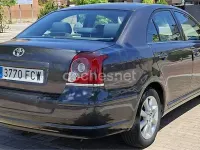 Usado Toyota Avensis Sol 116 CV (85 kW) 2006 Gris / plata Berlina