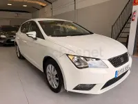 Usado Seat Leon Reference 105 CV (77 kW) 2014 Blanco Berlina