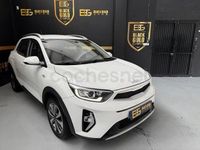 Usado Kia Stonic 100 CV (73 kW) 2022 Blanco SUV