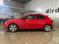 Używany Seat Leon FR 184 KM (135 kW) 2013 Czerwony Sedan/Limuzyna