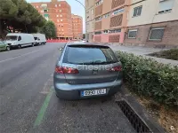 Usado Seat Ibiza Stella 100 CV (73 kW) 2004 Gris / plata Utilitario