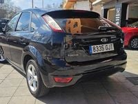 Usado Ford Focus Titanium 90 CV (66 kW) 2008 Negro Berlina