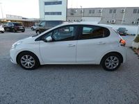 Usado Peugeot 208 Active 100 CV (73 kW) 2019 Blanco Utilitario