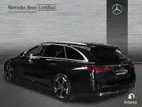 Usado Mercedes E300 313 CV (230 kW) 2025 Negro obsidiana Familiar