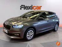 Usado Skoda Fabia Essence 95 CV (69 kW) 2025 Gris Utilitario