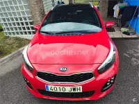 Usado Kia Ceed Sportswagon GT-Line 136 CV (100 kW) 2017 Rojo Familiar