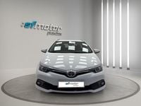 Usado Toyota Auris Touring Sports Active 116 CV (85 kW) 2015 Blanco Familiar