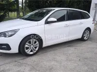 Usado Peugeot 308 130 CV (95 kW) 2021 Blanco Familiar