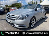 Usado Mercedes B180 109 CV (80 kW) 2013 Gris / plata Monovolumen