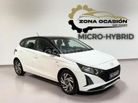 Usado Hyundai i20 100 CV (73 kW) 2022 Blanco Berlina