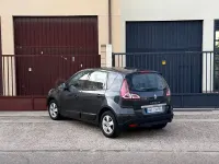 Usado Renault Scénic III Authentique 95 CV (69 kW) 2012 Gris / plata Monovolumen