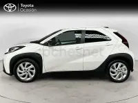Usado Toyota Aygo X Play 72 CV (52 kW) 2025 Blanco SUV