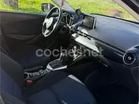 Usado Mazda 2 90 CV (66 kW) 2017 Gris / plata Berlina