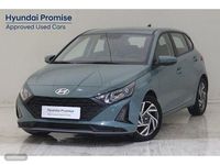 Usado Hyundai i20 84 CV (61 kW) 2023 Verde Berlina