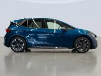 Usado Cupra Born e-Boost 169 kW (231 CV) 2023 Azul Utilitario