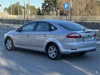 Usado Ford Mondeo Trend 110 CV (80 kW) 2007 Gris / plata Berlina