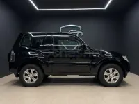 Usado Mitsubishi Montero Motion 200 CV (147 kW) 2010 Negro SUV