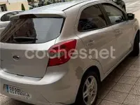 Usado Ford Ka Plus Ultimate 85 CV (62 kW) 2017 Gris / plata Utilitario