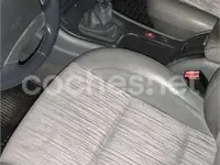 Usado Renault Laguna 100 CV (73 kW) 1999 Gris / plata Berlina