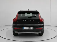 Begagnad Volvo XC40 Core 211 HK (155 kW) 2023 Svart SUV