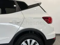 Usado Seat Arona Style 115 CV (84 kW) 2019 Blanco SUV