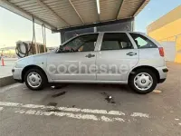 Usado Seat Ibiza Sport 75 CV (55 kW) 2001 Gris / plata Utilitario