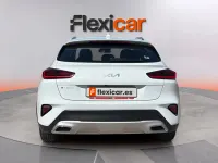 Usado Kia XCeed 120 CV (88 kW) 2022 Blanco SUV