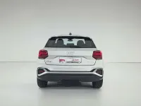 Usado Audi Q2 Black Edition 150 CV (110 kW) 2025 Gris SUV
