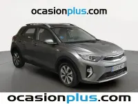 Usado Kia Stonic 101 CV (74 kW) 2025 Gris SUV