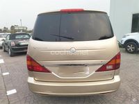 Usado Ssangyong (KGM) Rodius 165 CV (121 kW) 2010 Beige Monovolumen