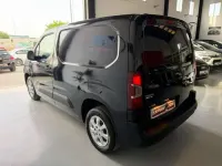 Usado Opel Combo Life Selective 102 CV (75 kW) 2020 Negro Monovolumen