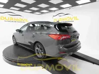 Usado Ford Focus ST-Line 125 CV (91 kW) 2019 Gris / plata Familiar