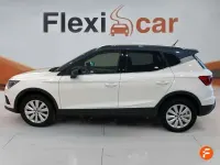 Usado Seat Arona Ecomotive 95 CV (69 kW) 2019 Blanco SUV