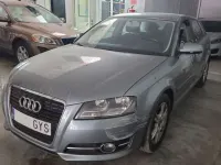 Usado Audi A3 Sportback Attraction 105 CV (77 kW) 2010 Gris Utilitario