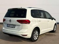 Usado VW Touran Advance 116 CV (85 kW) 2019 Blanco Monovolumen