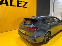 Usado Kia Ceed Style 100 CV (73 kW) 2025 Gris / plata Utilitario