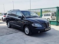 Usado Ssangyong (KGM) Rodius Limited 165 CV (121 kW) 2005 Negro Monovolumen